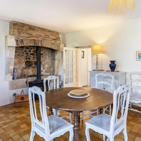 펜션 Du Chateau De La Renaudie